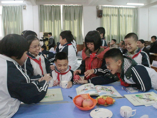 容桂：精品薈萃進校園，集團辦學見成效