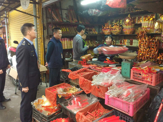 安全第一！大良開展煙花爆竹“打非”檢查
