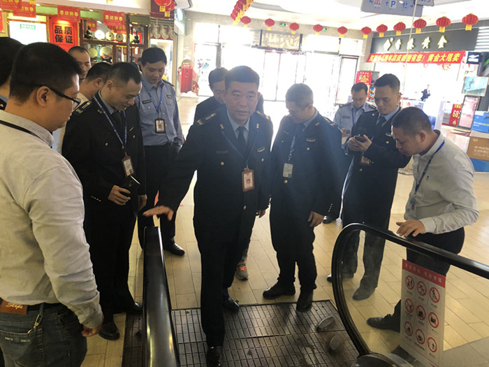 區(qū)市監(jiān)局到北滘開展節(jié)前市場督查工作