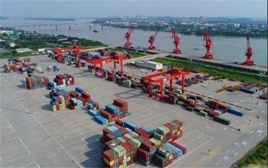 “順德新港—香港”貨運航線順利首航！