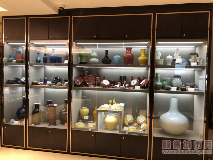 結海堂美術館二樓展精品展廳內景.jpg