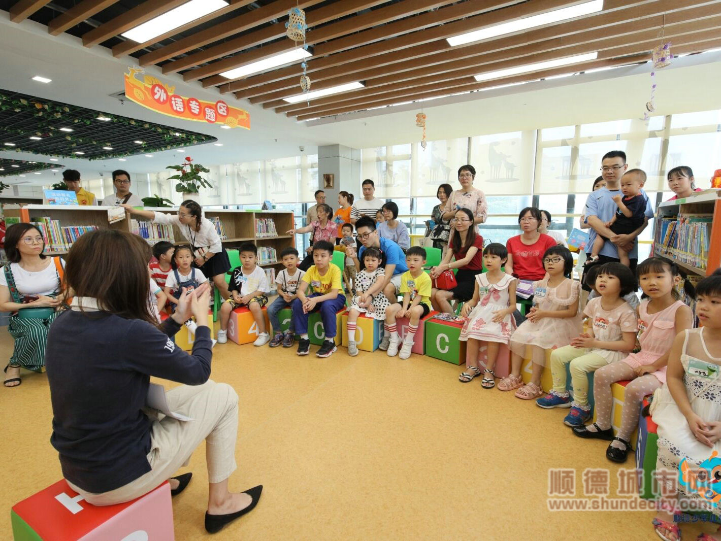 順德少年兒童圖書館功能齊全、設施完善.jpg