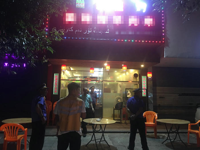 “深夜食堂”占道擾民，容桂清理整治