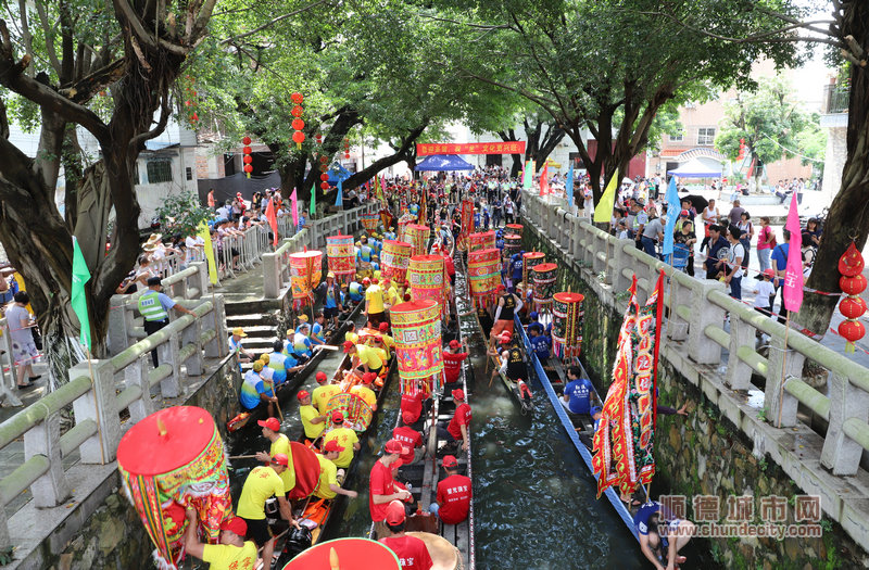 在勒流街道龍眼村舉行的“龍眼點睛”民俗活動.jpg