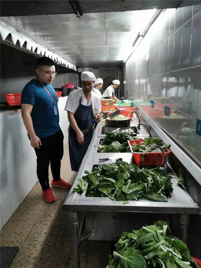 加強監管，持續開展量化分級評定