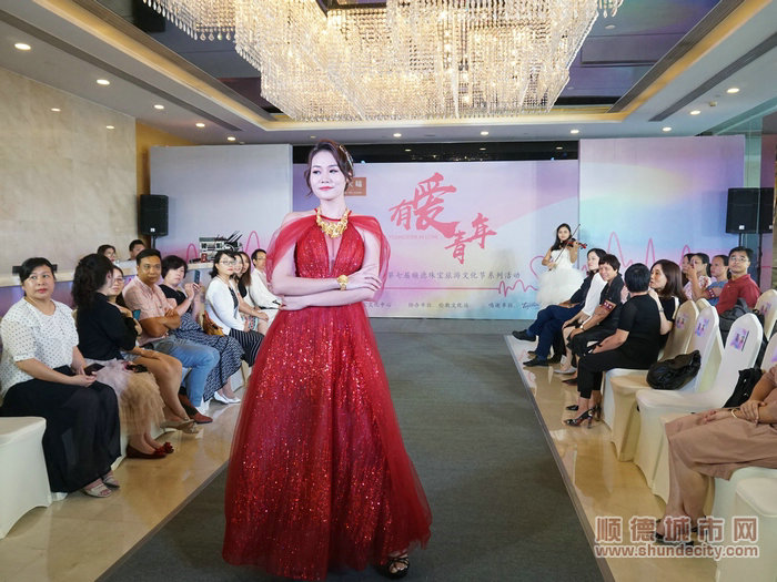 出政策、發(fā)獎(jiǎng)勵(lì)！珠寶名鎮(zhèn)發(fā)展很給力