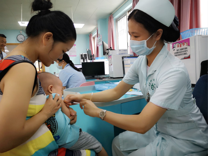 大良新接種點運作順暢，市民：環境好、效率高