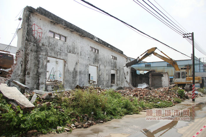 桃村村級工業園項目拆遷。.jpg