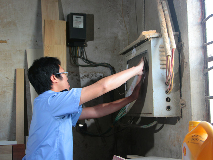 區鎮聯合執法，擬立案查處企業1間
