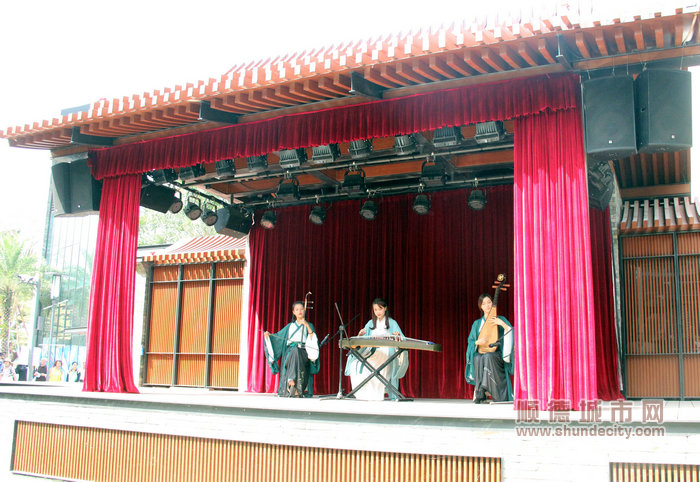 領導嘉賓巡館 (38).JPG