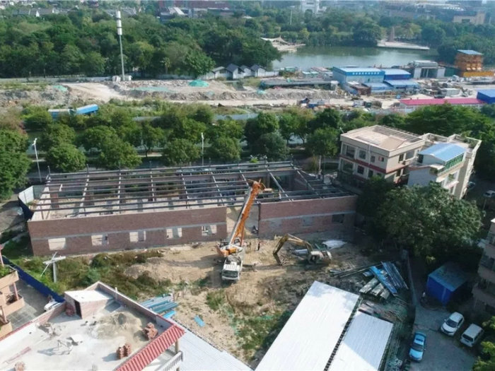 違建廠房清拆中.jpg