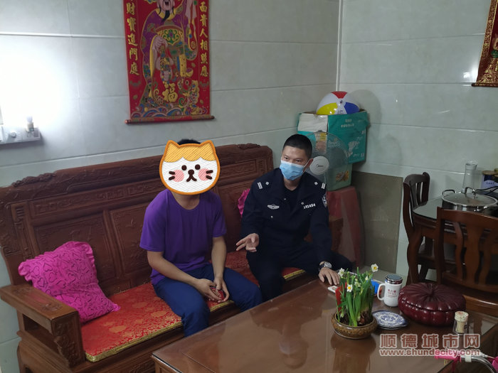 在辦案中的歐陽寶強_副本.jpg