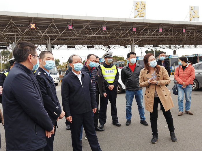 郭文海繼續上門指導企業做好疫情防控和復工復產準備