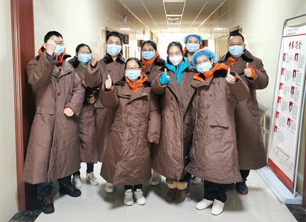 援鄂日記伍素華：脫下防護服和摘下眼罩的我們都“變樣了”