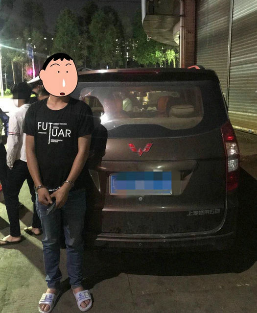 醉駕被抓還想跑？兄弟