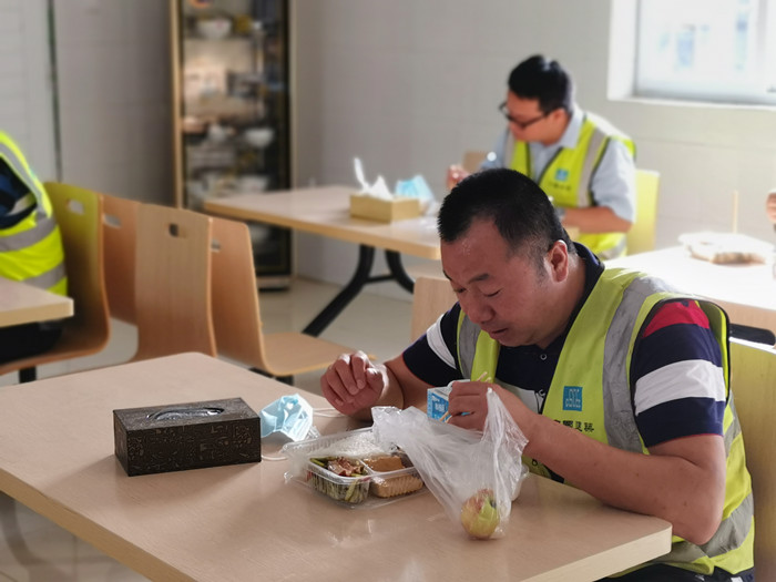 右眼新聞：順德打好工地食堂“保胃戰”