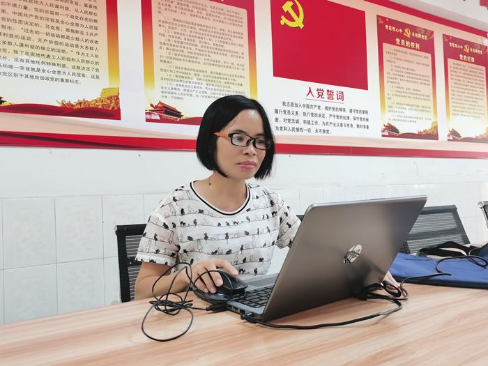 揮教學“指揮棒”，副校長黃素娟堅持做溫度教育
