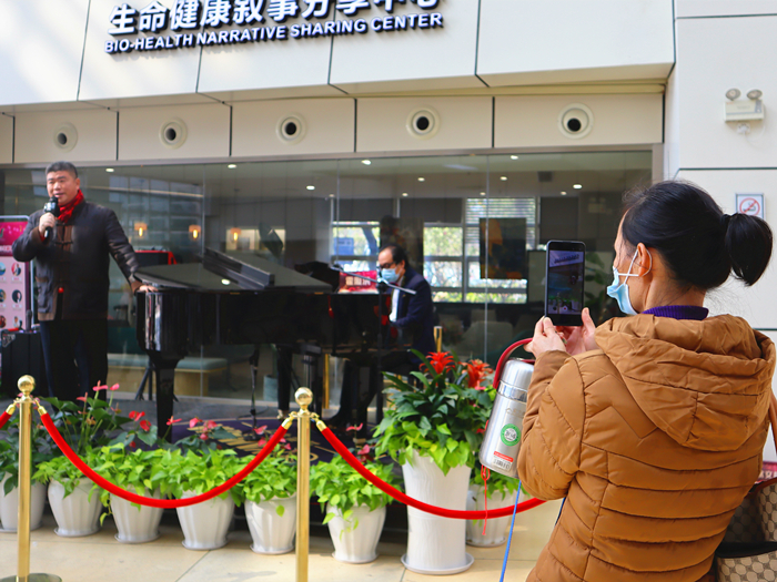 以愛之名，這場音樂會用音符驅散寒冷