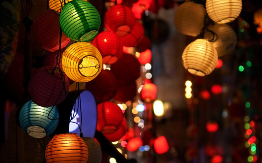 廢品回收利用，設(shè)計(jì)元宵燈籠還能拿大獎(jiǎng)