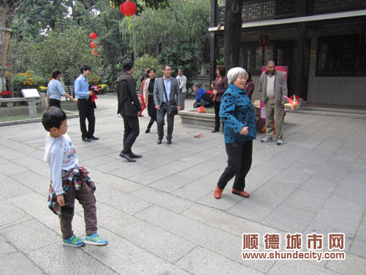 一個游戲一段回憶，市民“大鬧”清暉園