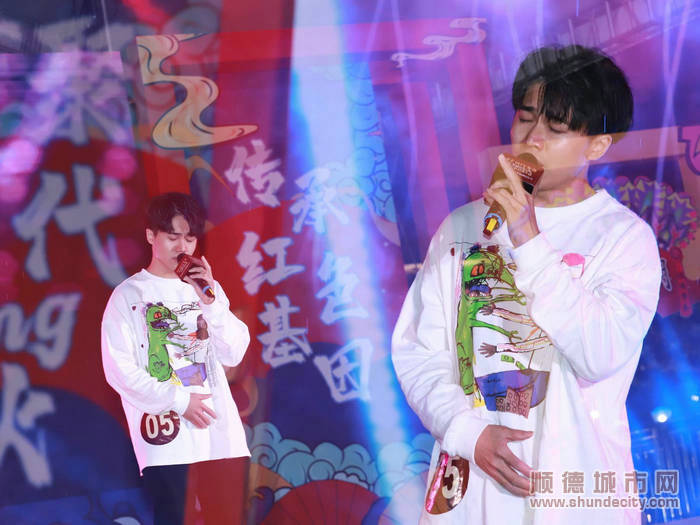 選手傾情演唱。.jpg