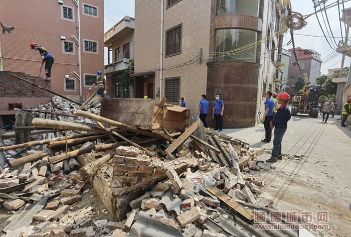 拆除違建建筑。.jpg