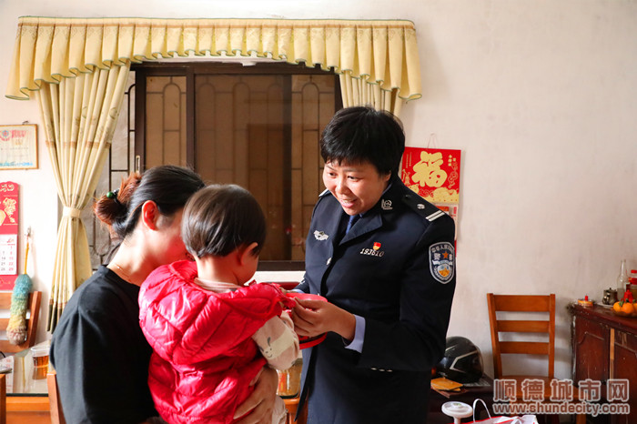 政法鐵軍保障群眾安全。（資料圖）.jpg