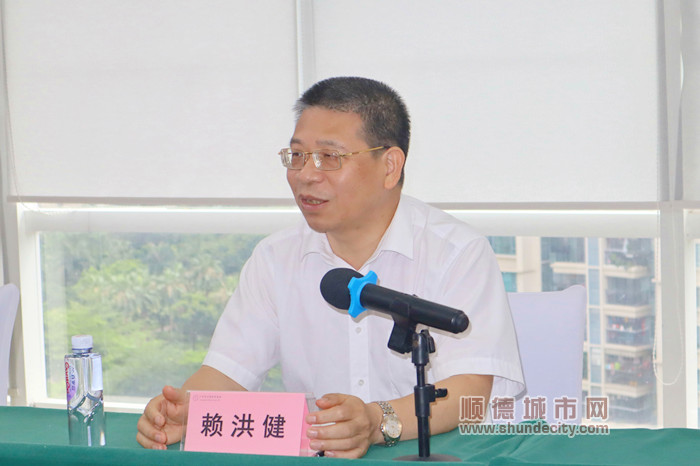 賴洪健提出指導意見.jpg