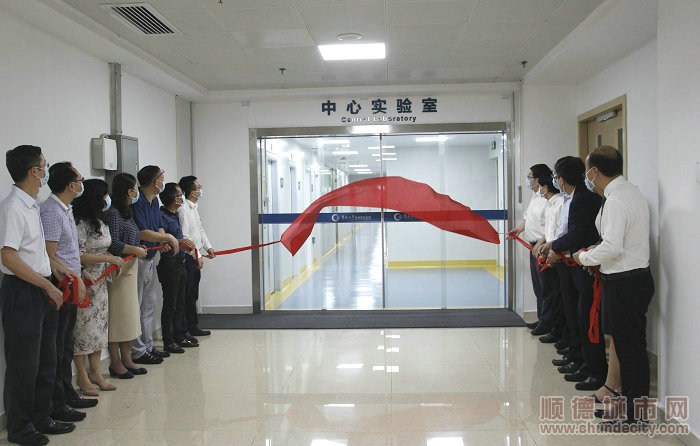 中心實驗室推動促進醫(yī)教研融合發(fā)展。.JPG