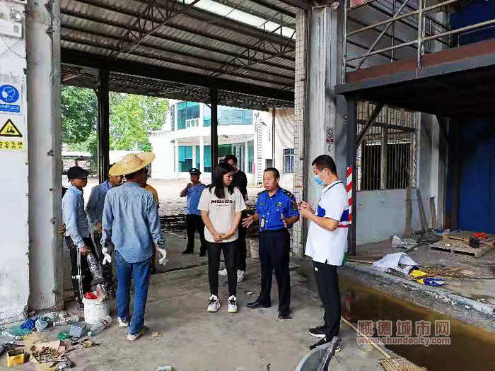 迅速落實(shí)“兩違”整治會(huì)議要求.jpg