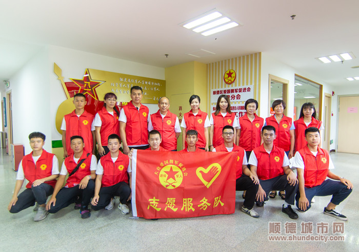 陳錦祥積極參加社會公益活動，發揮軍人優良作風。_副本.jpg