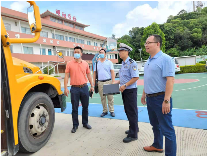 重中之重！北滘嚴抓轄區(qū)校車安全工作