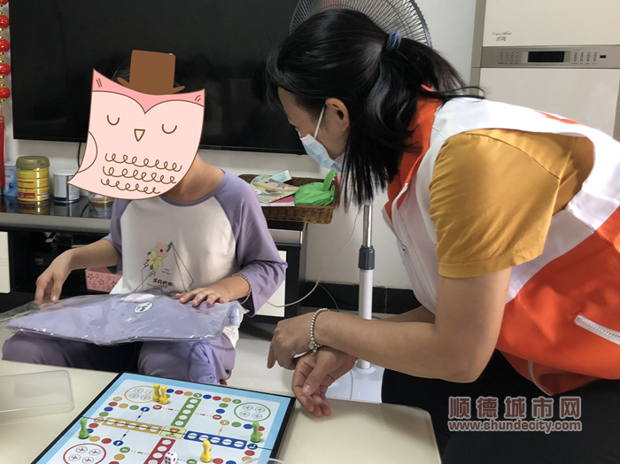 開展鳳暖花開計劃的事實孤兒家庭關愛服務.png