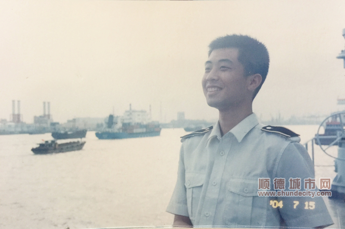 從軍時的梁嘉鋮.jpg