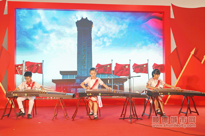 古箏演奏曲目《不忘初心》.jpg