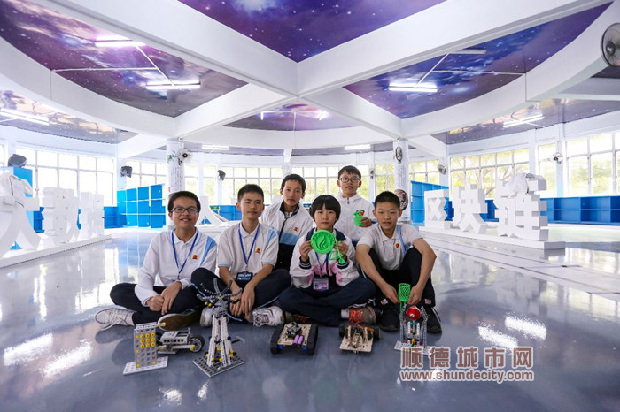 創客室，引領學子追逐科技浪潮_副本.jpg