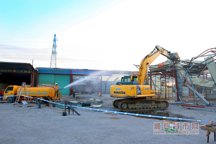 拆除違章建筑.jpg