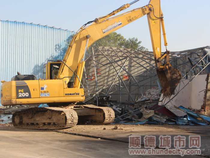 本次清岸行動(dòng)計(jì)劃拆除違建25宗，拆除違建面積達(dá)13200平方米。.JPG