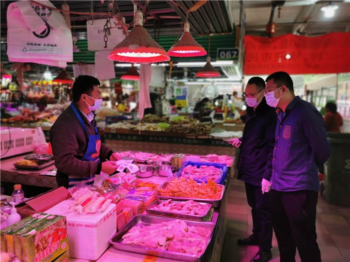 進(jìn)口食品冷庫(kù)是否達(dá)標(biāo)？樂從突擊檢查！