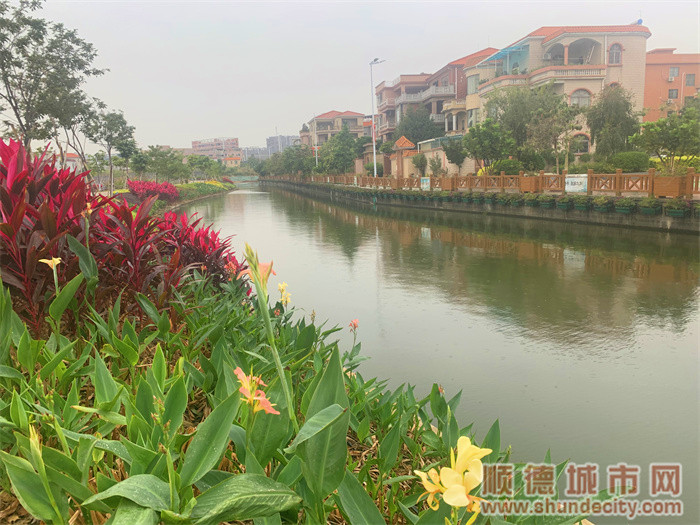 3.整治還原“一河兩岸”.jpg