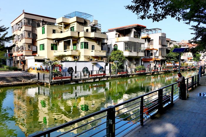 細海河 水中倒影 旭日東升.jpg