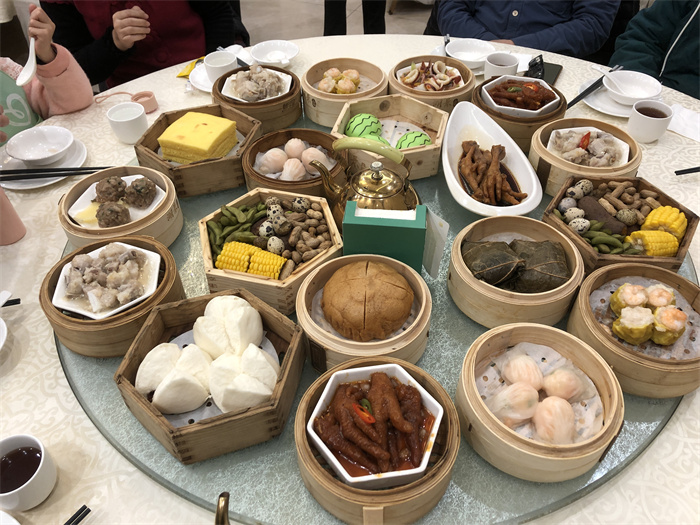 麥皓悅_副本.jpg