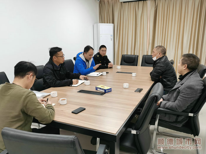 龍江要求農貿市場管理方盡好防疫責任。.jpg
