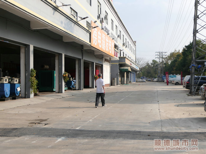 百安路北段道路干凈整潔，居民出行更舒心。.jpg