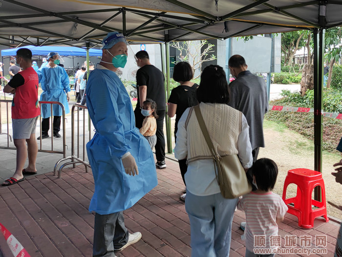 陳村鎮開展第二輪大規模核酸檢測，進一步保障人民群眾生命健康安全。.jpg