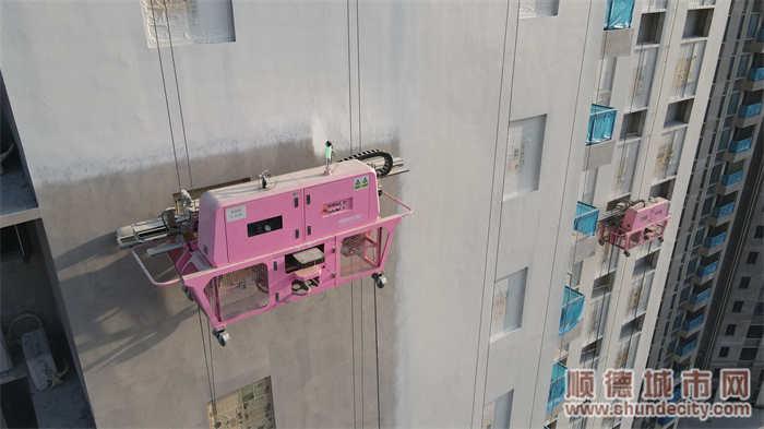 003-爬升式乳膠漆外墻噴涂機器人1 - 副本.jpg