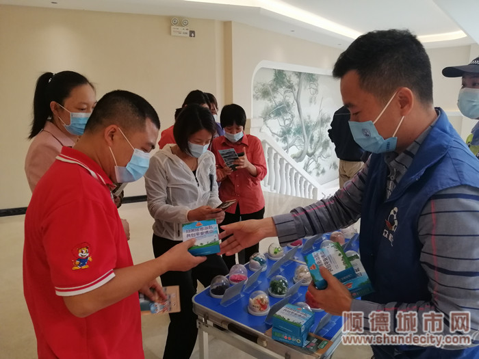 以案釋法的方式讓群眾更深入了解禁毒知識。.jpg