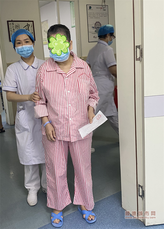 患者完成疫苗接種后準備留觀.jpg