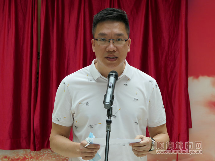 龍江鎮衛生健康辦公室主任羅偉倫。.jpg