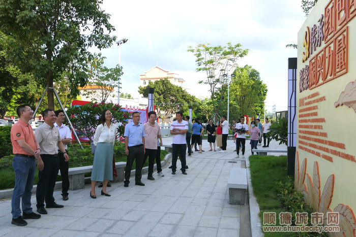 黨建引領(lǐng)是均安沙頭公園一大特色。.jpg
